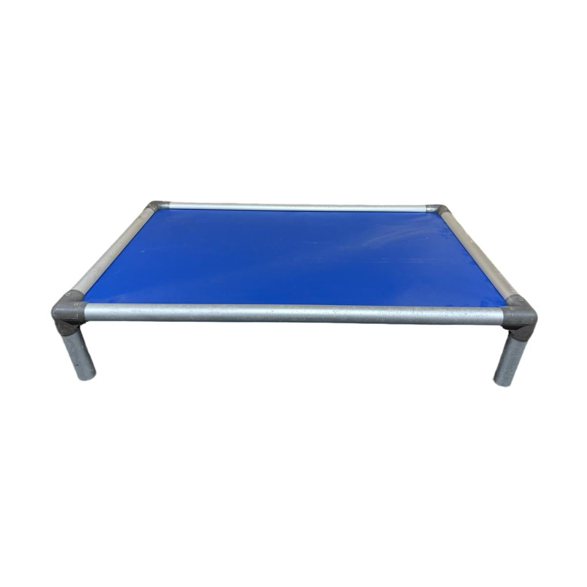 Kuranda Silver 40x25 Aluminum Dog Bed with Royal Blue Heavy Duty Vinyl